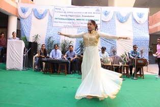 Fashion show by visually impaired girls of NAB Chandigarh on White Cane Day, 2016