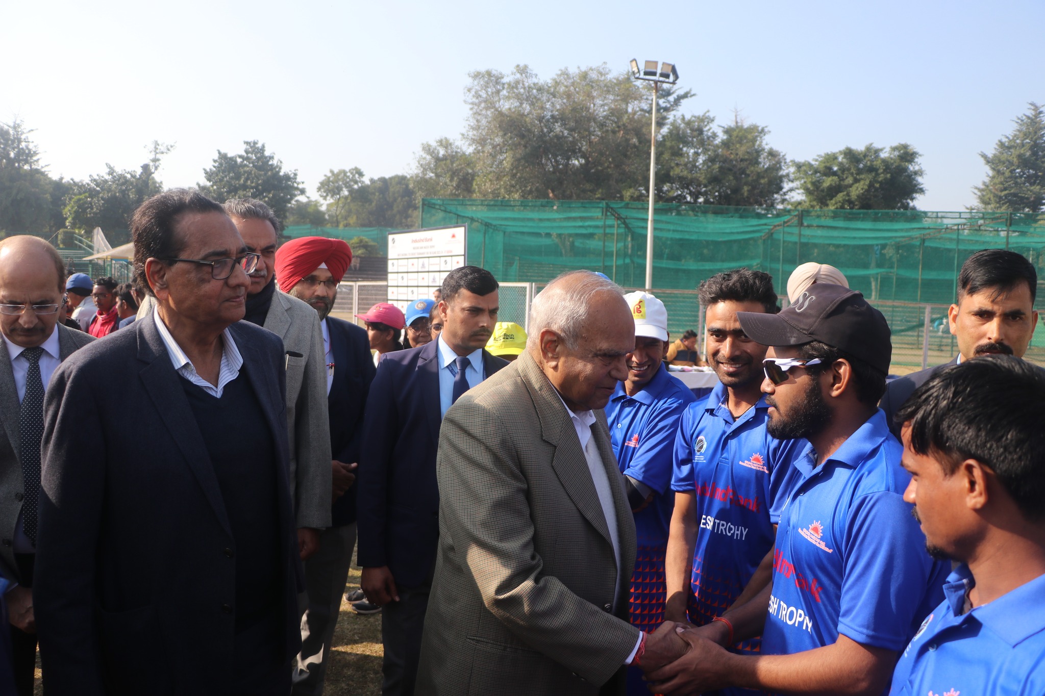 Hon’ble Governor Sh Banwarilal Purohit ji interacting the participating teams