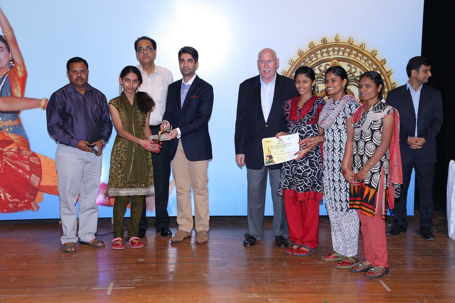 Prizes ceremony for the brave hearts