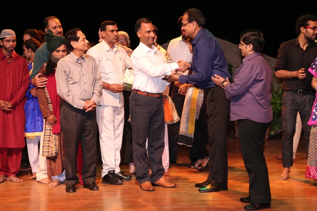 Welcome of Advisor Sh. Vijay Dev by NAB President Mr. Vinod Chadha