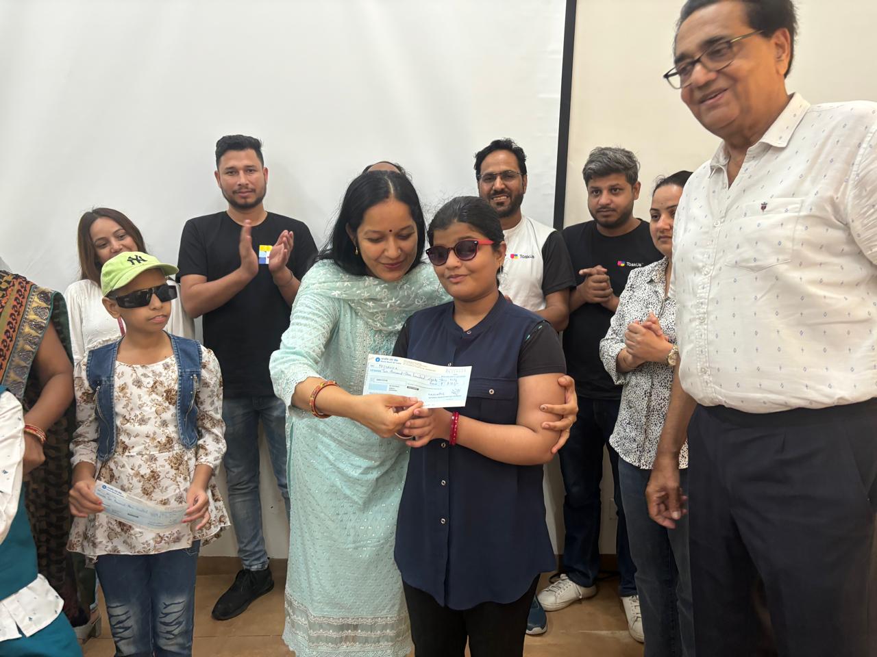 Scholarship distribution on 6.07 (13)