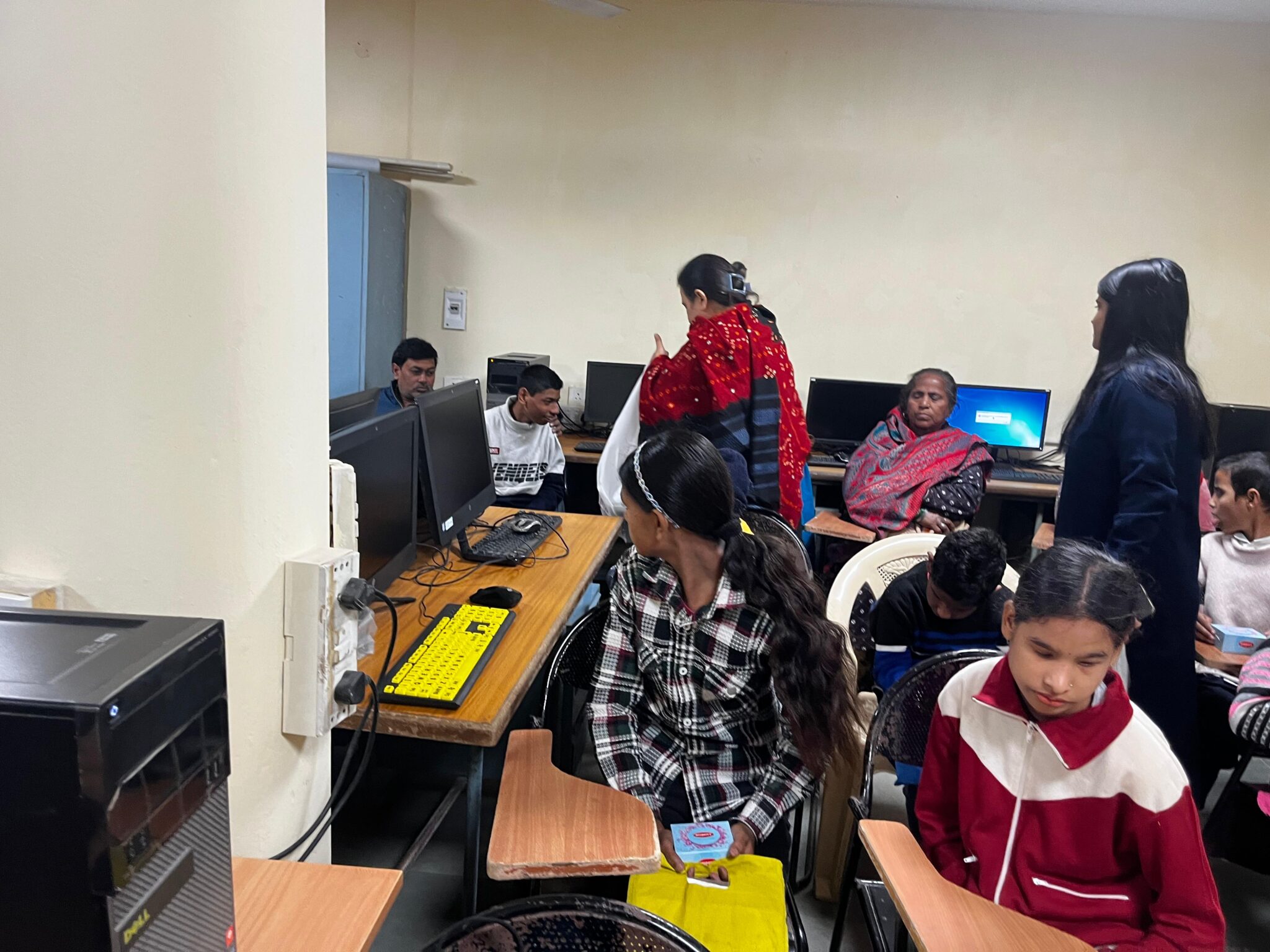 WhatsApp Image 2025-12-03 at 12.38.20 PM (6)