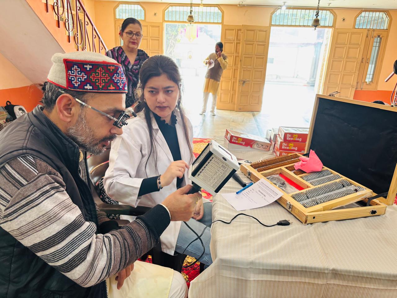 Sanatam Mandir, Dhanas (1)