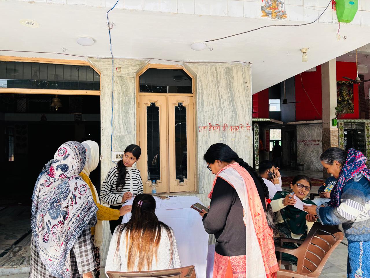 Sanatam Mandir, Dhanas (3)