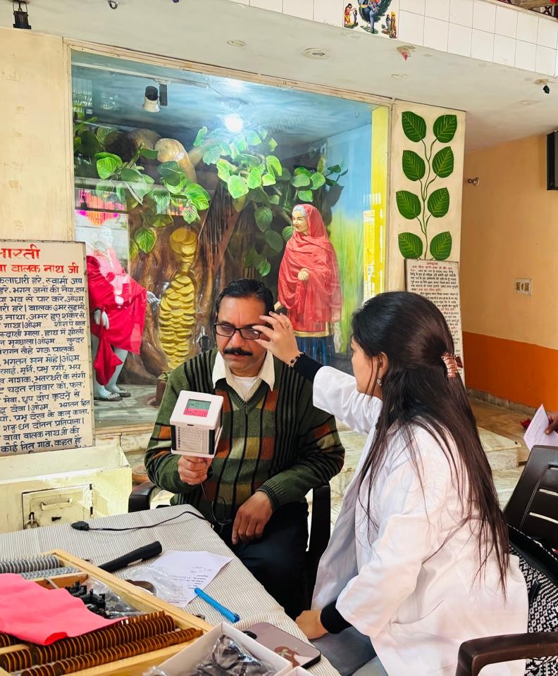 Sanatam Mandir, Dhanas (4)