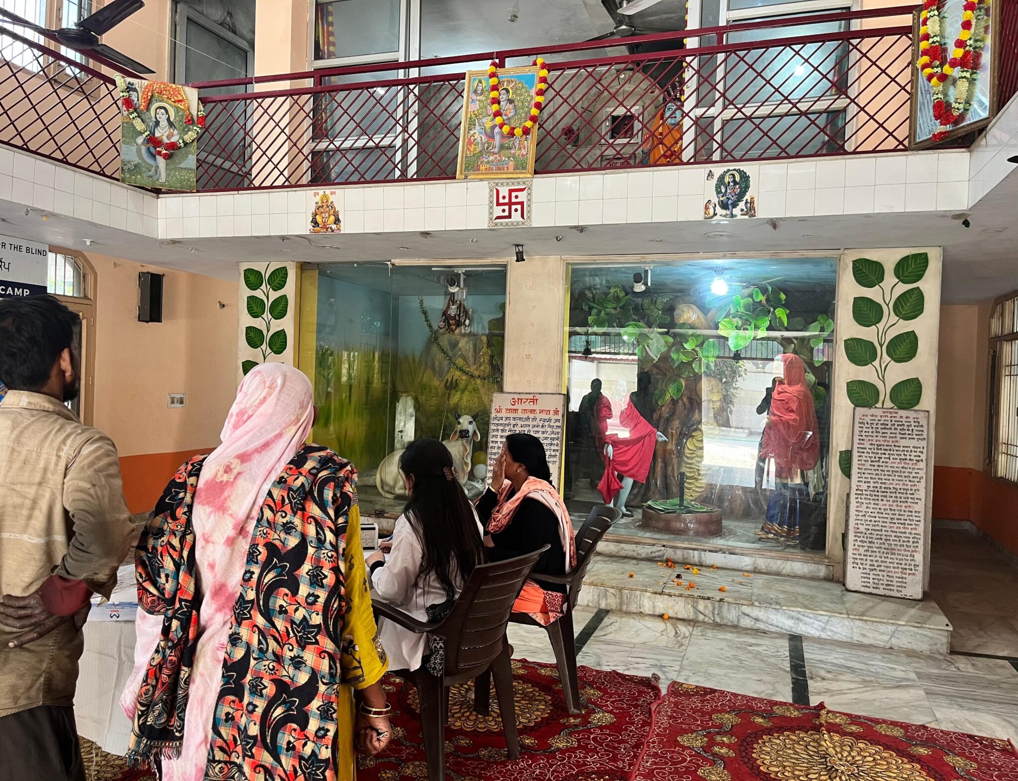 Sanatam Mandir, Dhanas (6)